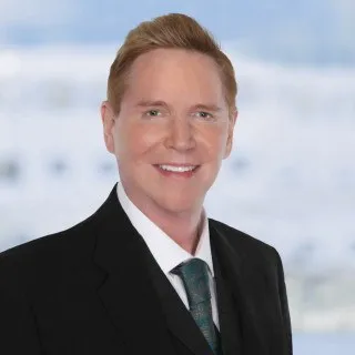 Lawyer Thomas L. McKenzie