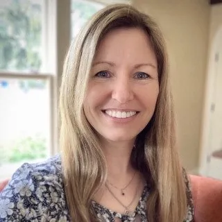 Lawyer Leah L. Dixon