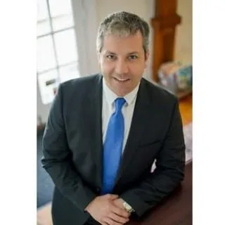 Lawyer Romin Currier
