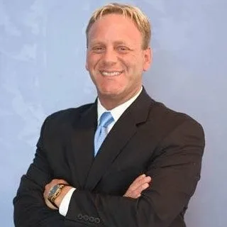 Lawyer Brian L. Bennett