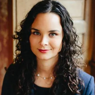 Lawyer Alysse L Giles