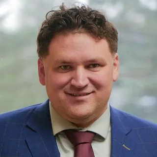Lawyer Matthew R Winchell