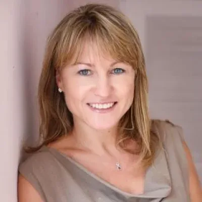 Jacqueline Alicia Salcines