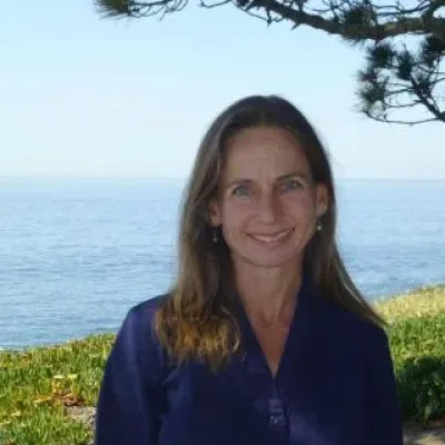 Elizabeth M. Lisa Peck - Attorney
