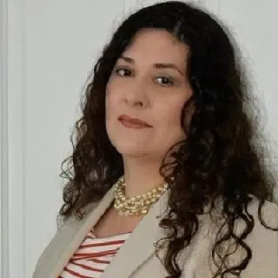 Claudia Ines Pringles - Attorney