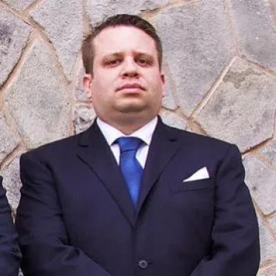 Travis C. Petty - Attorney